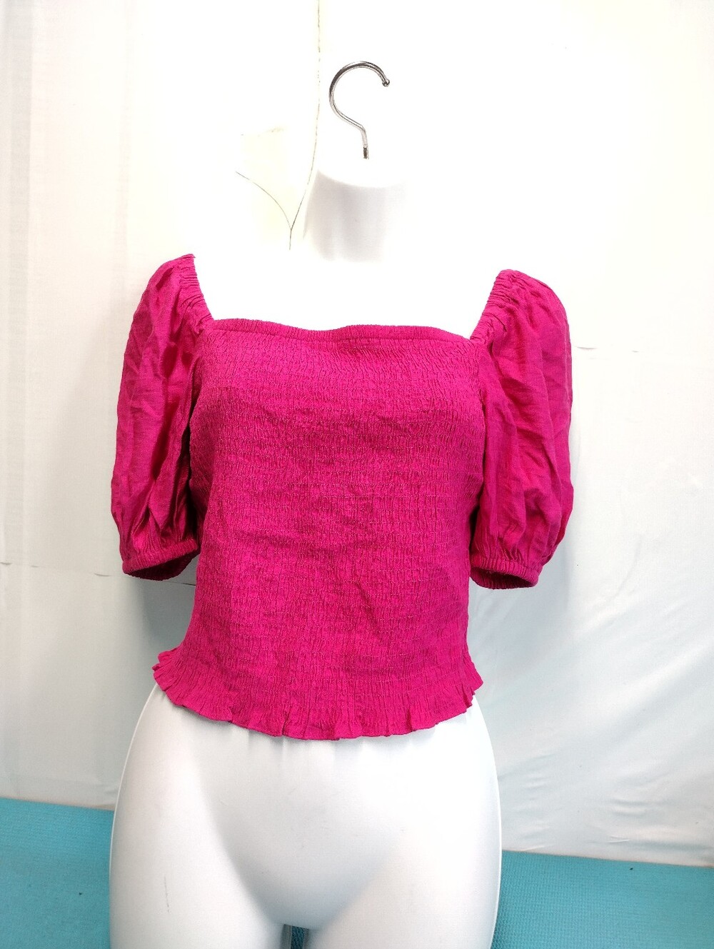 Express Smocked Puff Sleeve Crop Top Square Neck - M